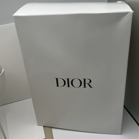 DiorWhite Cosmetic Pouch Shimmering Zip ClosureLipstick & Diorshow Mascara NWOT - Picture 14 of 17
